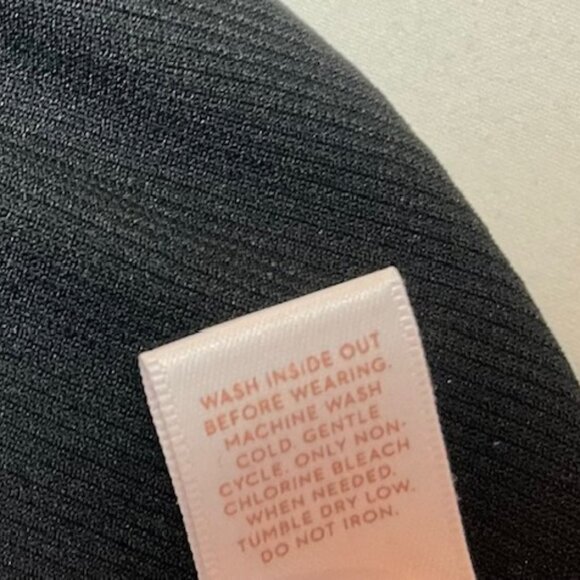 LC Lauren Conrad Exposed shoulder Sz PM Black Ruffle top *Closet Coupon Eligible - Picture 10 of 11